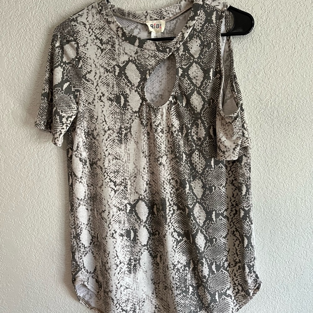 Bibi Gray Snake Print Women's Top